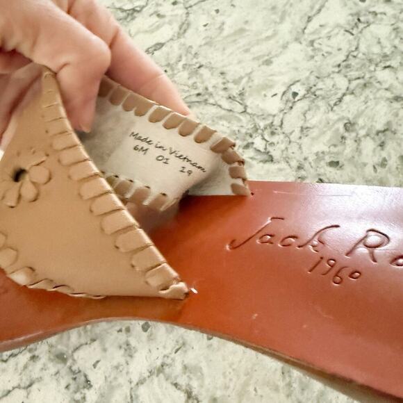 Jack Rogers Sandals Women’s Size 6 Leather Tan Camel Wedge Flip Flop EUC - Picture 10 of 12
